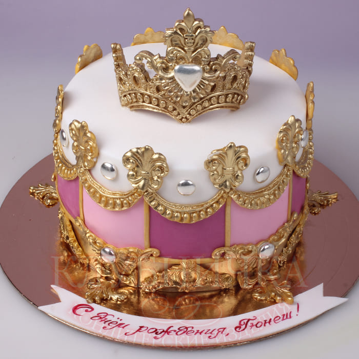 Детский торт "Орнаменты с короной" 1700руб/кг + 1000руб фигурки